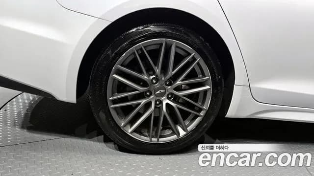 2018 Genesis G70 2.0T AWD Sold VIN KMTG341ADJU007571 – photo 26 2018 Genesis G70 2.0T AWD Sold VIN KMTG341ADJU007571 – photo 26