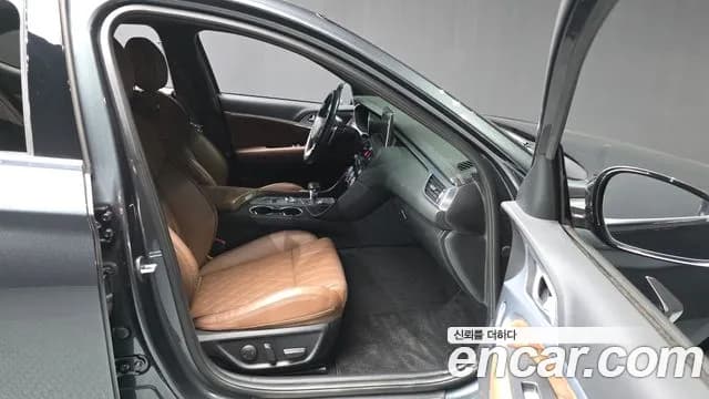 2018 Genesis G70 2.0T AWD Sold VIN KMTG341ADJU013573 – photo 19 2018 Genesis G70 2.0T AWD Sold VIN KMTG341ADJU013573 – photo 19