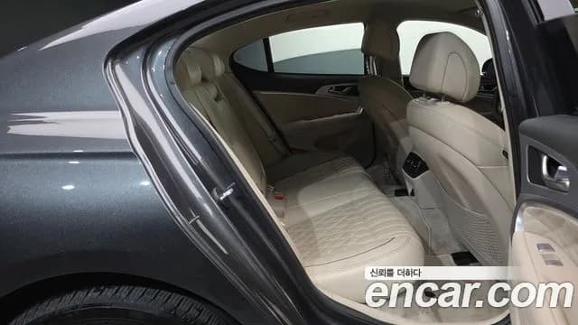 2018 Genesis G70 2.0T AWD Sold VIN KMTG341ADJU017677 – trunk area 2018 Genesis G70 2.0T AWD Sold VIN KMTG341ADJU017677 – trunk area