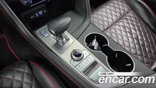 2019 Genesis G70 2.0T AWD Sold VIN KMTG341ADKU028104 – exterior detail 2019 Genesis G70 2.0T AWD Sold VIN KMTG341ADKU028104 – exterior detail