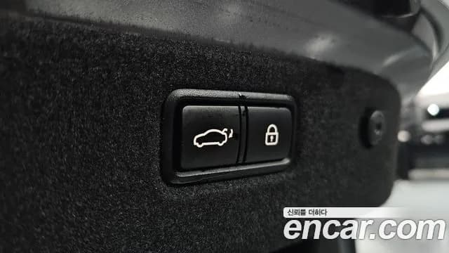 2019 Genesis G70 2.0T AWD Sold VIN KMTG341ADKU029655 – photo 32 2019 Genesis G70 2.0T AWD Sold VIN KMTG341ADKU029655 – photo 32