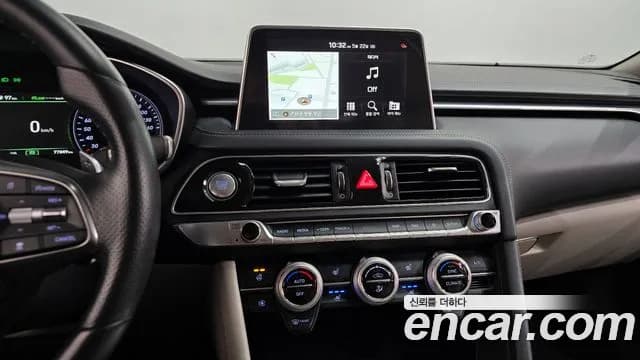 2019 Genesis G70 2.0T AWD Sold VIN KMTG341ADKU030122 – exterior detail 2019 Genesis G70 2.0T AWD Sold VIN KMTG341ADKU030122 – exterior detail