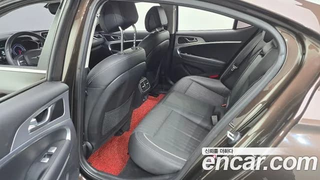 2019 Genesis G70 2.0T AWD Sold VIN KMTG341ADKU041105 – photo 14 2019 Genesis G70 2.0T AWD Sold VIN KMTG341ADKU041105 – photo 14