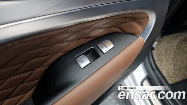 2019 Genesis G70 2.0T AWD Sold VIN KMTG341ADKU044463 – interior seats 2019 Genesis G70 2.0T AWD Sold VIN KMTG341ADKU044463 – interior seats