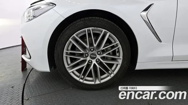 2019 Genesis G70 2.0T AWD Sold VIN KMTG341ADKU052476 – photo 13 2019 Genesis G70 2.0T AWD Sold VIN KMTG341ADKU052476 – photo 13