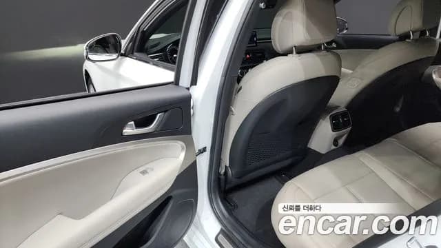 2021 Genesis The New G70 Gasoline 2.0T 4WD Sold VIN KMTG341ADMU083336 – side profile 2021 Genesis The New G70 Gasoline 2.0T 4WD Sold VIN KMTG341ADMU083336 – side profile