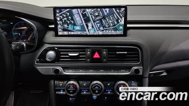 2021 Genesis The New G70 Gasoline 2.0T 4WD Sold VIN KMTG341ADMU086530 – photo 12 2021 Genesis The New G70 Gasoline 2.0T 4WD Sold VIN KMTG341ADMU086530 – photo 12