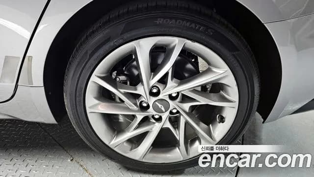 2021 Genesis The New G70 Gasoline 2.0T 4WD Sold VIN KMTG341ADMU087076 – photo 17 2021 Genesis The New G70 Gasoline 2.0T 4WD Sold VIN KMTG341ADMU087076 – photo 17