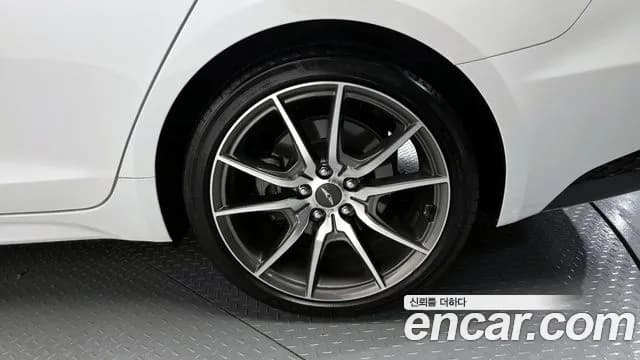 2021 Genesis The New G70 Gasoline 2.0T 4WD Sold VIN KMTG341ADMU087334 – undercarriage 2021 Genesis The New G70 Gasoline 2.0T 4WD Sold VIN KMTG341ADMU087334 – undercarriage