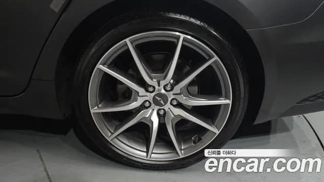 2022 Genesis The New G70 Gasoline 2.0T 4WD Sold VIN KMTG341ADNU104021 – front exterior 2022 Genesis The New G70 Gasoline 2.0T 4WD Sold VIN KMTG341ADNU104021 – front exterior