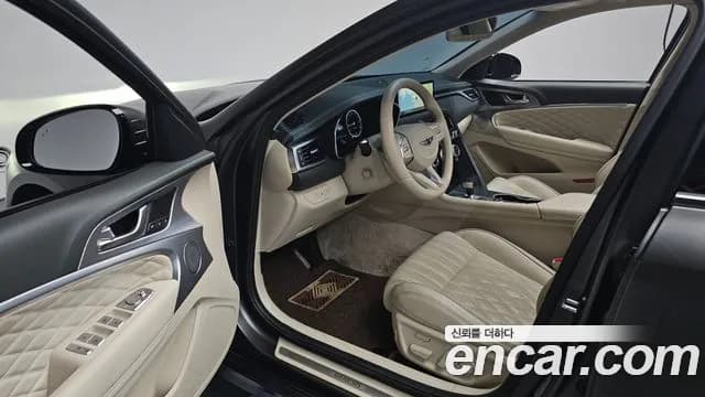 2022 Genesis The New G70 Gasoline 2.0T 4WD Sold VIN KMTG341ADNU104021 – trunk area 2022 Genesis The New G70 Gasoline 2.0T 4WD Sold VIN KMTG341ADNU104021 – trunk area