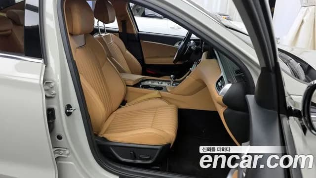 2024 Genesis The New G70 Gasoline 2.5T 2WD Sold VIN KMTG341CBRU135035 – front exterior 2024 Genesis The New G70 Gasoline 2.5T 2WD Sold VIN KMTG341CBRU135035 – front exterior