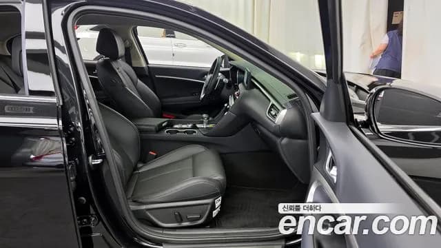 2025 Genesis The New G70 Gasoline 2.5T 2WD Sold VIN KMTG341CBSU165228 – side profile 2025 Genesis The New G70 Gasoline 2.5T 2WD Sold VIN KMTG341CBSU165228 – side profile