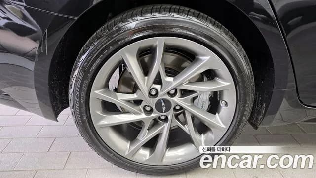 2025 Genesis The New G70 Gasoline 2.5T 2WD Sold VIN KMTG341CBSU165228 – photo 17 2025 Genesis The New G70 Gasoline 2.5T 2WD Sold VIN KMTG341CBSU165228 – photo 17