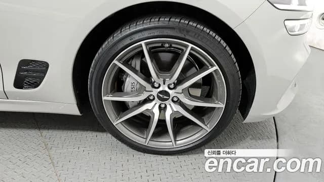 2024 Genesis The New G70 Gasoline 2.5T 4WD Sold VIN KMTG341CDRU132293 – photo 15 2024 Genesis The New G70 Gasoline 2.5T 4WD Sold VIN KMTG341CDRU132293 – photo 15