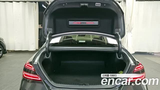 2024 Genesis The New G70 Gasoline 2.5T 4WD Sold VIN KMTG341CDRU132378 – interior seats 2024 Genesis The New G70 Gasoline 2.5T 4WD Sold VIN KMTG341CDRU132378 – interior seats