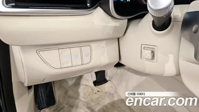 2025 Genesis The New G70 Gasoline 2.5T 4WD Sold VIN KMTG341CDSU152077 – photo 16 2025 Genesis The New G70 Gasoline 2.5T 4WD Sold VIN KMTG341CDSU152077 – photo 16