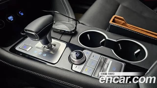 2025 Genesis The New G70 Gasoline 2.5T 4WD Sold VIN KMTG341CDSU156448 – dashboard 2025 Genesis The New G70 Gasoline 2.5T 4WD Sold VIN KMTG341CDSU156448 – dashboard