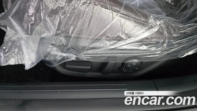 2026 Genesis The New G70 Gasoline 2.5T 4WD Sold VIN KMTG341CDTU172202 – photo 13 2026 Genesis The New G70 Gasoline 2.5T 4WD Sold VIN KMTG341CDTU172202 – photo 13