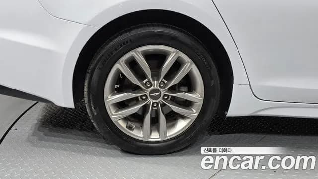 2018 Genesis G70 2.2D Sold VIN KMTG441BBJU005655 – trunk area 2018 Genesis G70 2.2D Sold VIN KMTG441BBJU005655 – trunk area