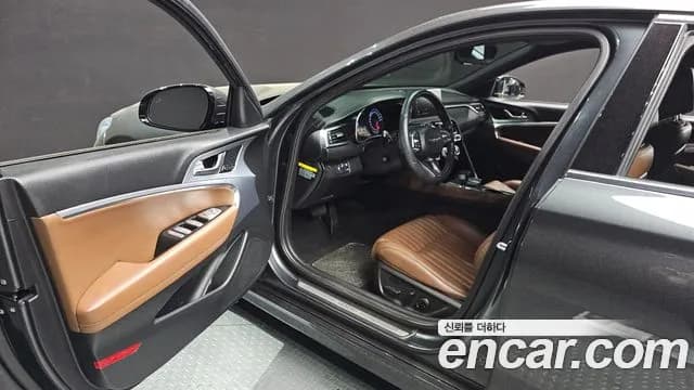 2018 Genesis G70 2.2D AWD Sold VIN KMTG441BDJU007851 – trunk area 2018 Genesis G70 2.2D AWD Sold VIN KMTG441BDJU007851 – trunk area
