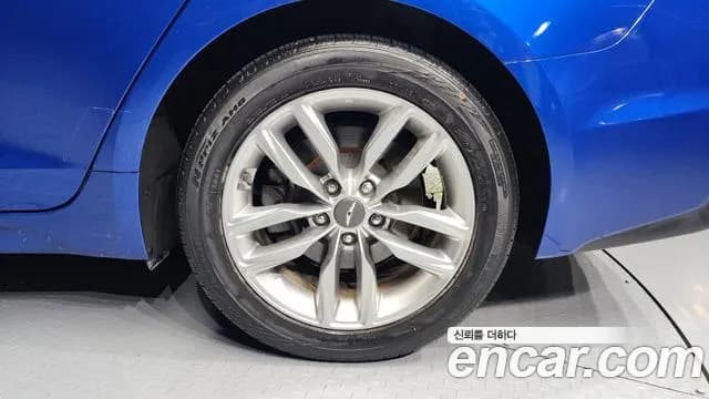2018 Genesis G70 2.2D AWD Sold VIN KMTG441BDJU022938 – front exterior 2018 Genesis G70 2.2D AWD Sold VIN KMTG441BDJU022938 – front exterior