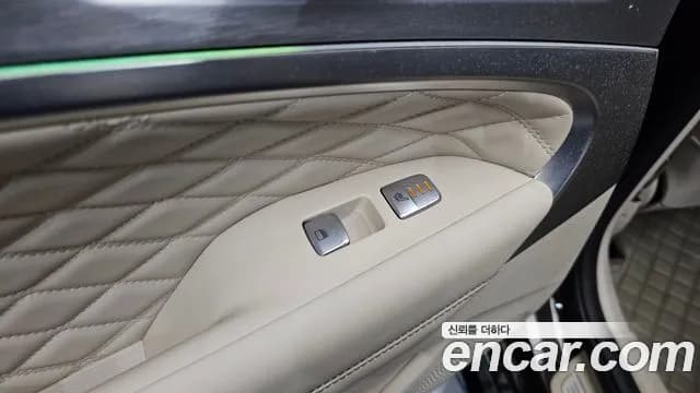 2019 Genesis G70 3.3T Sport Sold VIN KMTG541EBKU041694 – photo 15 2019 Genesis G70 3.3T Sport Sold VIN KMTG541EBKU041694 – photo 15