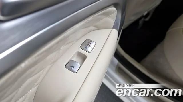 2019 Genesis G70 3.3T Sport Sold VIN KMTG541EBKU053829 – photo 15 2019 Genesis G70 3.3T Sport Sold VIN KMTG541EBKU053829 – photo 15