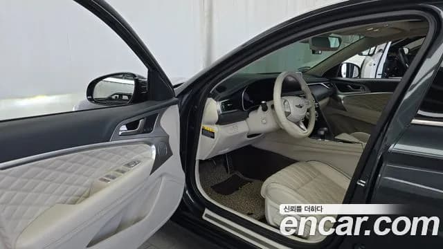 2019 Genesis G70 3.3T Sport AWD Sold VIN KMTG541EDKU041639 – photo 12 2019 Genesis G70 3.3T Sport AWD Sold VIN KMTG541EDKU041639 – photo 12