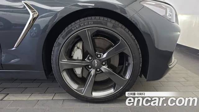 2019 Genesis G70 3.3T Sport AWD Sold VIN KMTG541EDKU041639 – photo 14 2019 Genesis G70 3.3T Sport AWD Sold VIN KMTG541EDKU041639 – photo 14