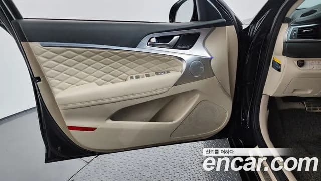 2019 Genesis G70 3.3T Sport AWD Sold VIN KMTG541EDKU043219 – photo 35 2019 Genesis G70 3.3T Sport AWD Sold VIN KMTG541EDKU043219 – photo 35