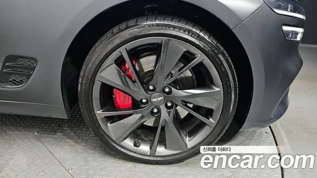 2021 Genesis The New G70 Gasoline 3.3T 4WD Sold VIN KMTG641EDMU079390 – front exterior 2021 Genesis The New G70 Gasoline 3.3T 4WD Sold VIN KMTG641EDMU079390 – front exterior