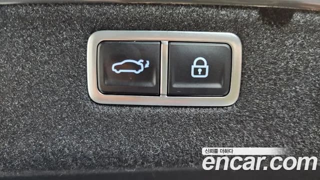 2022 Genesis The New G70 Gasoline 3.3T 4WD Sold VIN KMTG641EDNU104887 – photo 23 2022 Genesis The New G70 Gasoline 3.3T 4WD Sold VIN KMTG641EDNU104887 – photo 23