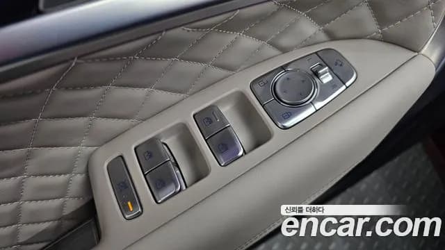 2023 Genesis The New G70 Shooting Brake Gasoline 2.0T 2WD Sold VIN KMTG6G1ABPU107268 – photo 12 2023 Genesis The New G70 Shooting Brake Gasoline 2.0T 2WD Sold VIN KMTG6G1ABPU107268 – photo 12