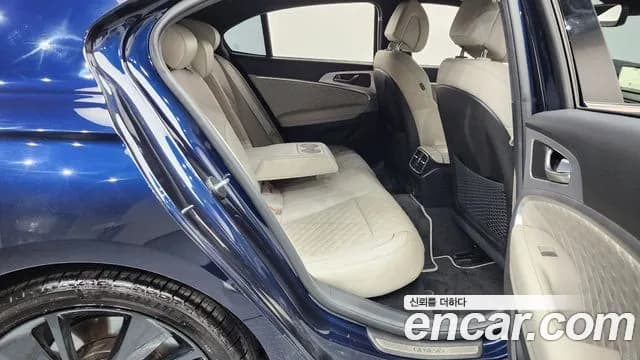 2023 Genesis The New G70 Shooting Brake Gasoline 2.0T 2WD Sold VIN KMTG6G1ABPU111608 – undercarriage 2023 Genesis The New G70 Shooting Brake Gasoline 2.0T 2WD Sold VIN KMTG6G1ABPU111608 – undercarriage