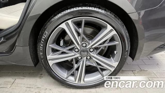 2024 Genesis The New G70 Shooting Brake Gasoline 2.5T 4WD Sold VIN KMTG6G1CDRU133726 – photo 15 2024 Genesis The New G70 Shooting Brake Gasoline 2.5T 4WD Sold VIN KMTG6G1CDRU133726 – photo 15