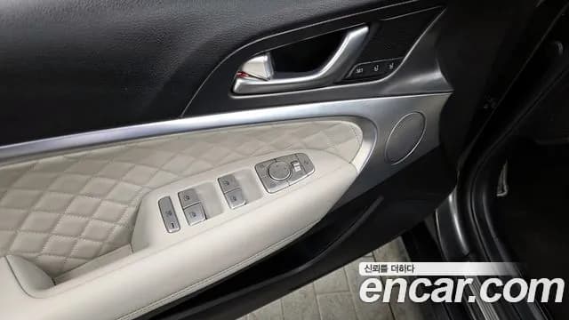 2024 Genesis The New G70 Shooting Brake Gasoline 2.5T 4WD Sold VIN KMTG6G1CDRU133726 – photo 23 2024 Genesis The New G70 Shooting Brake Gasoline 2.5T 4WD Sold VIN KMTG6G1CDRU133726 – photo 23