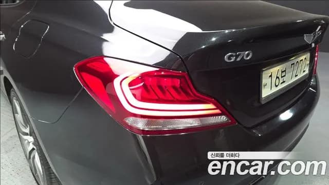 2018 Genesis G70 3.3T Sport Sold VIN KMTG741EBJU004244 – photo 15 2018 Genesis G70 3.3T Sport Sold VIN KMTG741EBJU004244 – photo 15