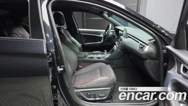 2020 Genesis G70 3.3T Sport Sold VIN KMTG741EBLU069042 – interior seats 2020 Genesis G70 3.3T Sport Sold VIN KMTG741EBLU069042 – interior seats