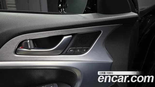 2020 Genesis G70 3.3T Sport Sold VIN KMTG741EBLU069042 – trunk area 2020 Genesis G70 3.3T Sport Sold VIN KMTG741EBLU069042 – trunk area
