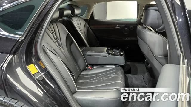 2022 Genesis Electrified G80 (RG3) e-AWD Sold VIN KMTGE411PNU001037 – photo 14 2022 Genesis Electrified G80 (RG3) e-AWD Sold VIN KMTGE411PNU001037 – photo 14