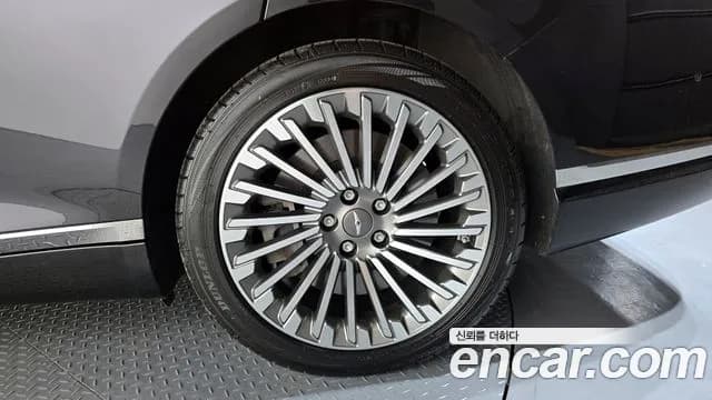 2022 Genesis Electrified G80 (RG3) e-AWD Sold VIN KMTGE411PNU001037 – photo 32 2022 Genesis Electrified G80 (RG3) e-AWD Sold VIN KMTGE411PNU001037 – photo 32