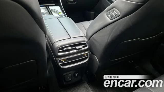 2021 Genesis GV80 2.5T Gasoline 2WD Sold VIN KMTHA81BBMU074837 – trunk area 2021 Genesis GV80 2.5T Gasoline 2WD Sold VIN KMTHA81BBMU074837 – trunk area