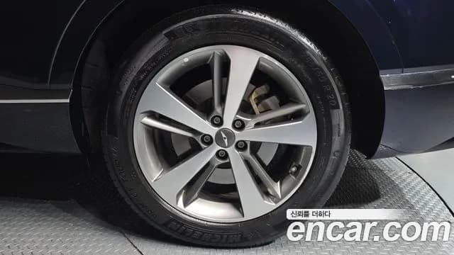 2022 Genesis GV80 2.5T Gasoline 2WD Sold VIN KMTHA81BBNU095947 – exterior detail 2022 Genesis GV80 2.5T Gasoline 2WD Sold VIN KMTHA81BBNU095947 – exterior detail