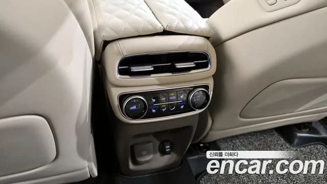 2020 Genesis GV80 2.5T Gasoline AWD Sold VIN KMTHA81BDLU008943 – undercarriage 2020 Genesis GV80 2.5T Gasoline AWD Sold VIN KMTHA81BDLU008943 – undercarriage