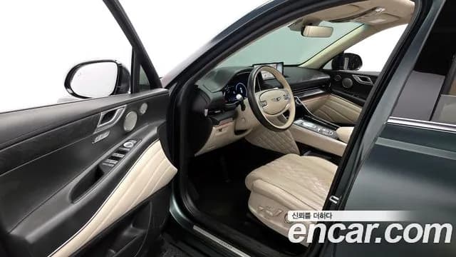 2020 Genesis GV80 2.5T Gasoline AWD Sold VIN KMTHA81BDLU016094 – trunk area 2020 Genesis GV80 2.5T Gasoline AWD Sold VIN KMTHA81BDLU016094 – trunk area