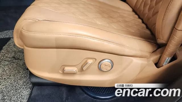 2020 Genesis GV80 2.5T Gasoline AWD Sold VIN KMTHA81BDLU016721 – exterior detail 2020 Genesis GV80 2.5T Gasoline AWD Sold VIN KMTHA81BDLU016721 – exterior detail