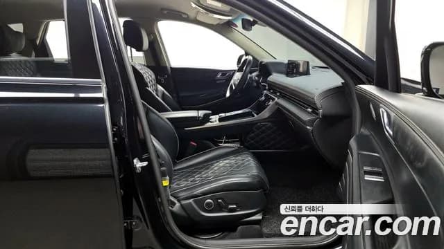 2020 Genesis GV80 2.5T Gasoline AWD Sold VIN KMTHA81BDLU035735 – rear exterior 2020 Genesis GV80 2.5T Gasoline AWD Sold VIN KMTHA81BDLU035735 – rear exterior