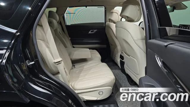2021 Genesis GV80 2.5T Gasoline AWD Sold VIN KMTHA81BDMU056847 – trunk area 2021 Genesis GV80 2.5T Gasoline AWD Sold VIN KMTHA81BDMU056847 – trunk area