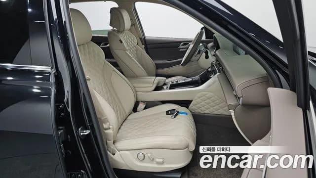 2022 Genesis GV80 2.5T Gasoline AWD Sold VIN KMTHA81BDNU112198 – trunk area 2022 Genesis GV80 2.5T Gasoline AWD Sold VIN KMTHA81BDNU112198 – trunk area